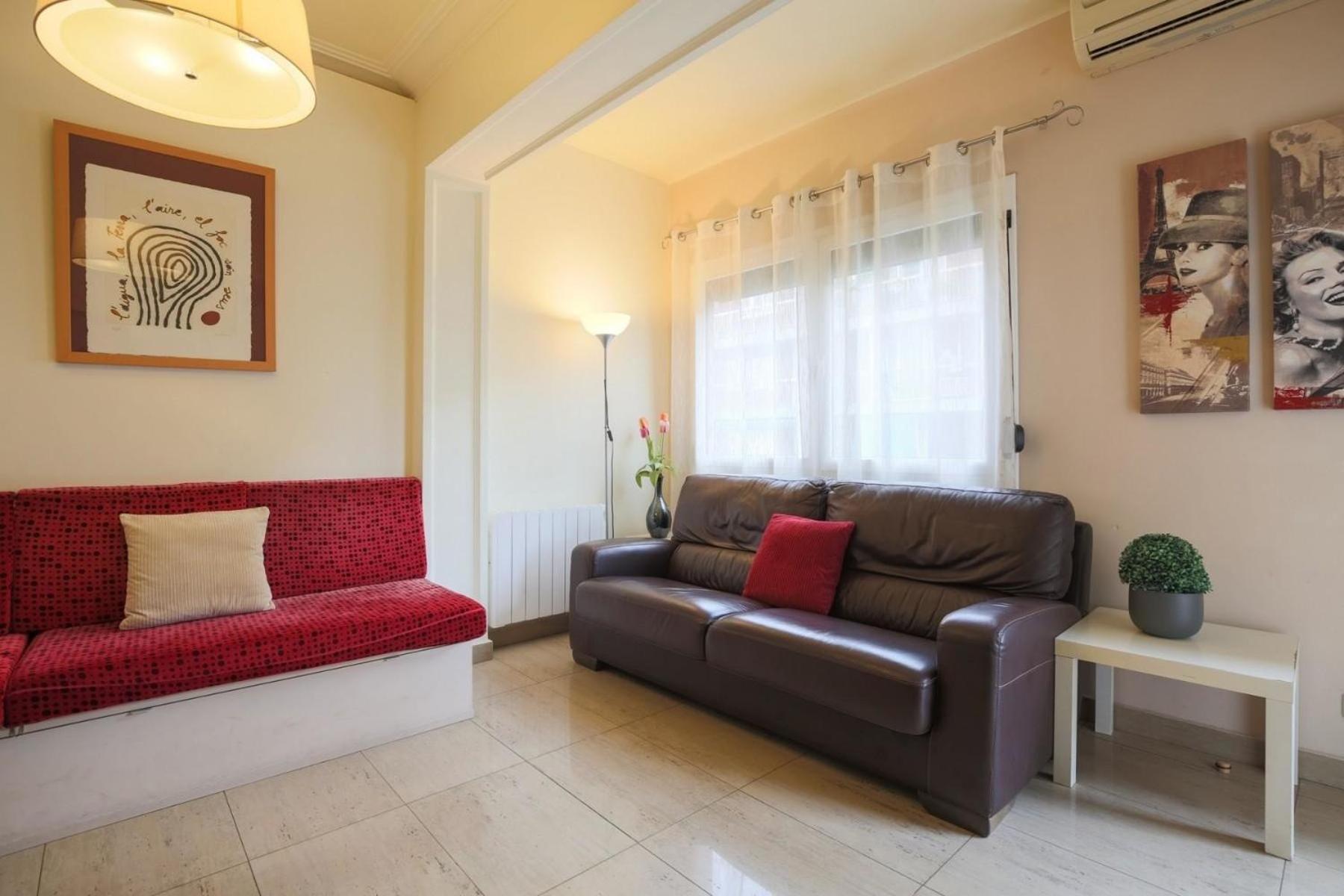 Appartement Fuer 6 Personen Ca 85 Qm In Barcelona-ciutat Vella, Costa Brava Costa Del Maresme