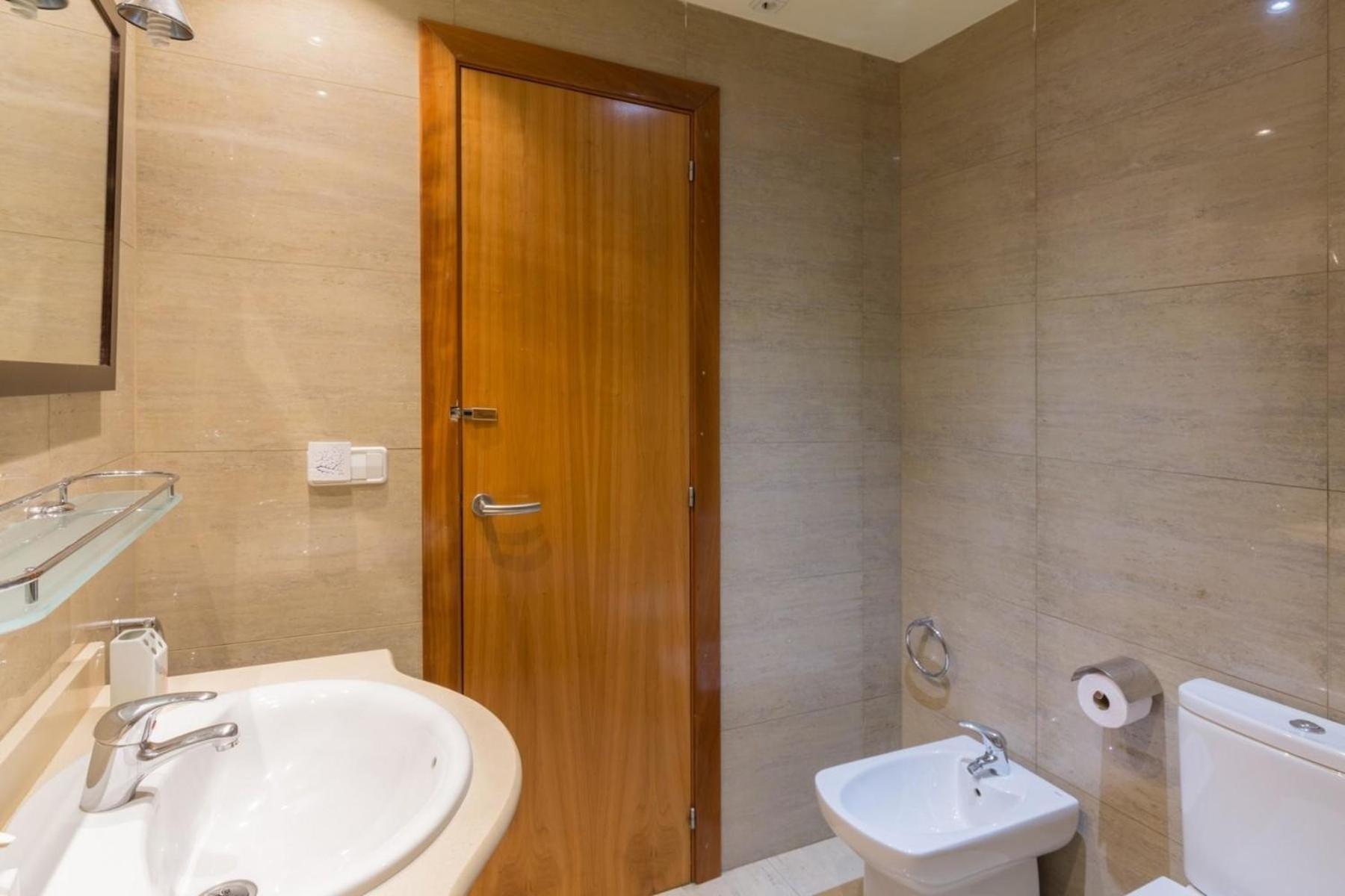 Fuer 6 Personen Ca 85 Qm In Barcelona-ciutat Vella, Costa Brava Costa Del Maresme Appartement *