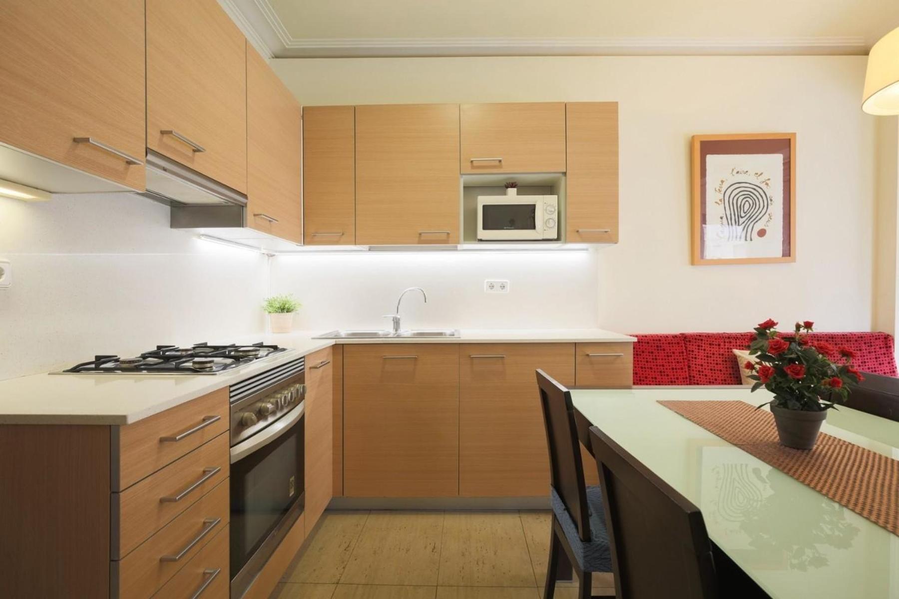 Fuer 6 Personen Ca 85 Qm In Barcelona-ciutat Vella, Costa Brava Costa Del Maresme *